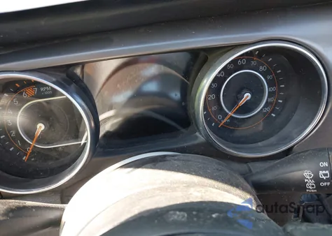 2021 Jeep Wrangler Willys 4X4 z USA, uszkodzony, nr VIN 1C4GJXAN6MW815210